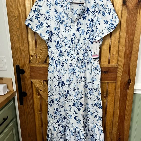 French Connection | Dresses | French Connection Blue And White Flutter  Sleeve Sundress | Poshmark